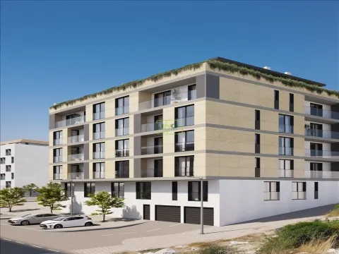 T1 Novo na Covilhã | Eficiência A+ com Painéis Fotovoltaicos