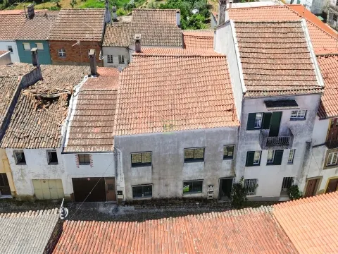Moradia T2 em construção em Sarzedas