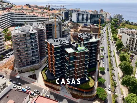 PENTHOUSE T3 COM TERRAÇO DE 211 M2 / PISCINA PRIVADA - DUBAY MADEIRA