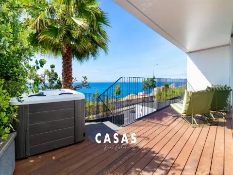 Moradia Geminada de LUXO - MOBILADA com JACUZZY | São Martinho, Funchal