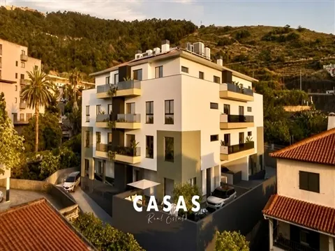 APARTAMENTO COM 2 SUITES NO CANIÇO, ILHA DA MADEIRA