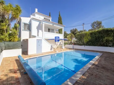 Exclusive to Panoramic Properties-Elegant three-bedroom villa with private pool and expansive views