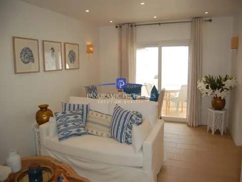 Exceptional two bedroom townhouse with amazing sea views.