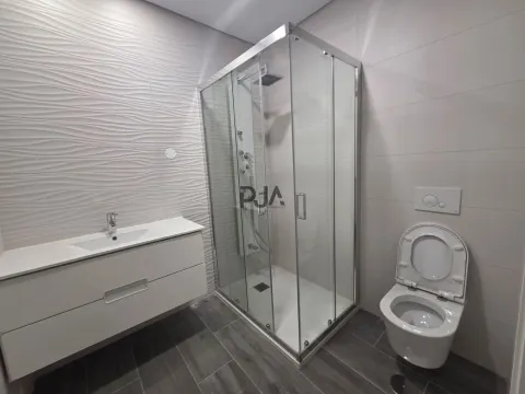 Appartement 5 Chambre(s)