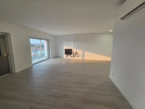 Appartement 5 Chambre(s)