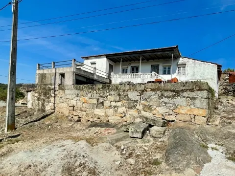 Detached house to restore T2