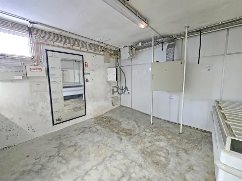 Armazém para Vender em Viseu