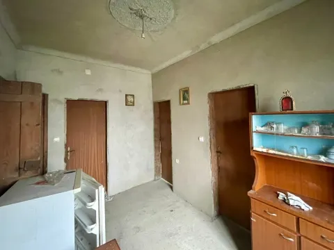 Moradia para Recuperar em Teomil, Tondela