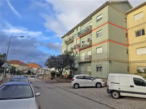 Apartamento T3 com garagem em Mangualde