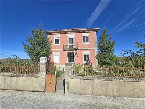Maison 4 Chambre(s)