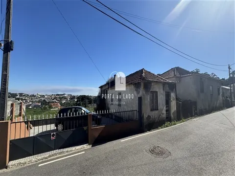 Moradia para Restauro em Argoncilhe | Oportunidade de Investimento em Santa Maria da Feira