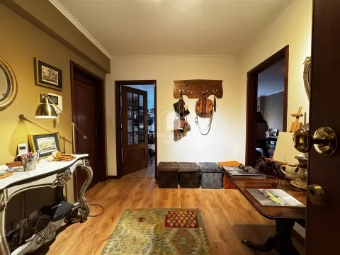Apartamento T1+1 em Grijó - Vila Nova de Gaia | Último Piso | Garagem | Varanda | Elevador