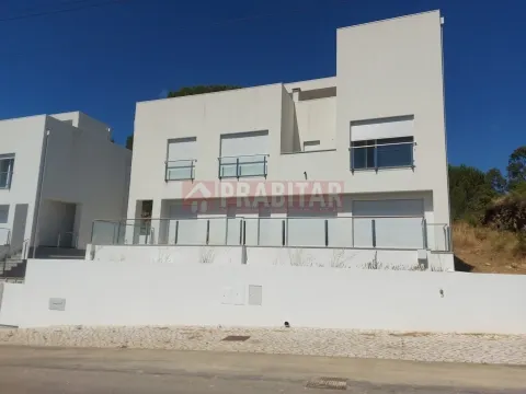 Einfamilienhaus 4+1/2 Schlafzimmer