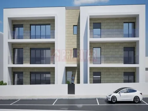 APARTAMENTO T3 NOVO COM GARAGEM E VARANDAS EM S. MARTINHO DO BISPO