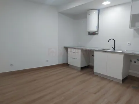 APARTAMENTO T1 NA PEDRULHA EM COIMBRA