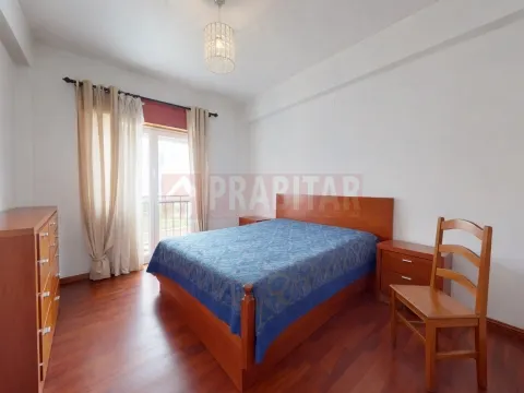 APARTAMENTO T2 COM SÓTÃO NA URBANIZAÇÃO DO LORETO EM COIMBRA