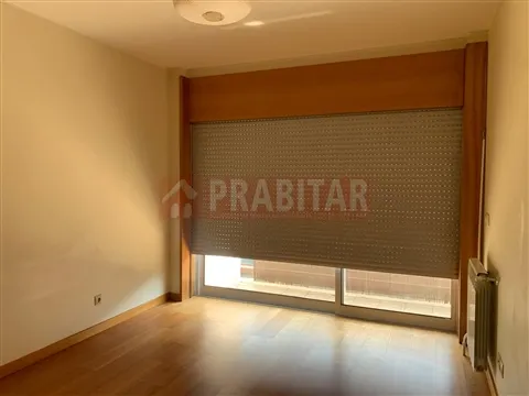 EXCELENTE APARTAMENTO T2 NA QUINTA DA VÁRZEA