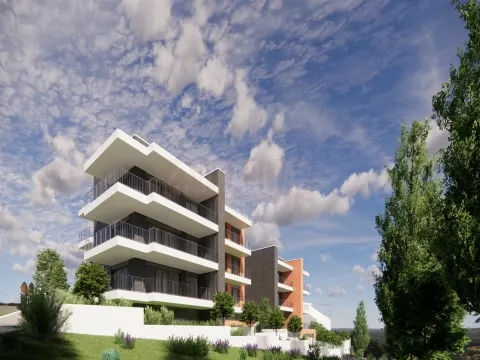 APARTAMENTO NOVO TIPO T2 NA MAINÇA