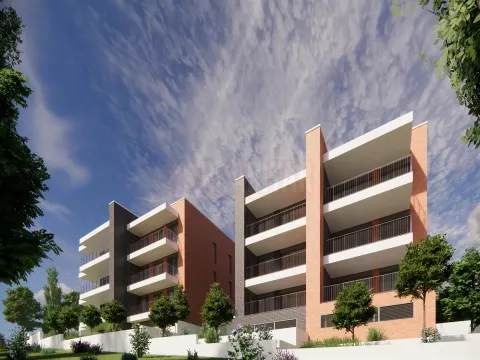 APARTAMENTO T3 NOVO NA MAINÇA