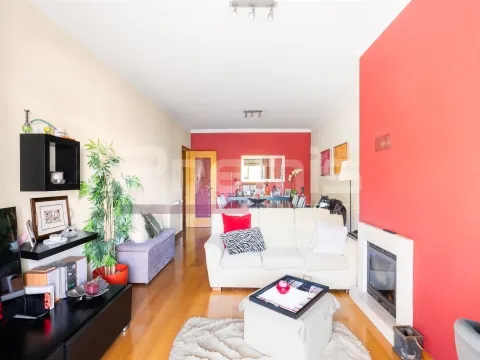 Apartamento T2 próximo a Santo Ovidio, Vila Nova de Gaia.