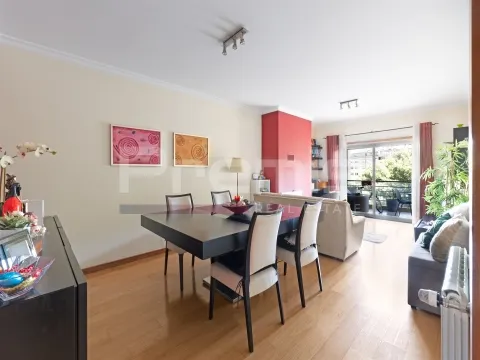 Apartamento T2 próximo a Santo Ovidio, Vila Nova de Gaia.