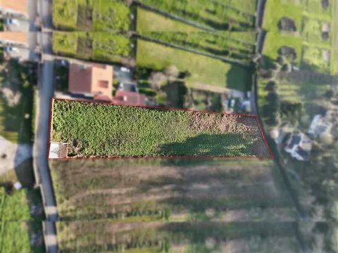 Terrain 9 Chambre(s)