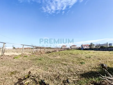 Terrain 9 Chambre(s)