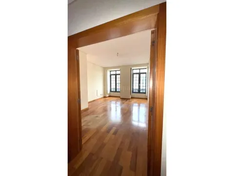 Apartamento T3 Duplex com lugar de garagem, Miramar / Granja