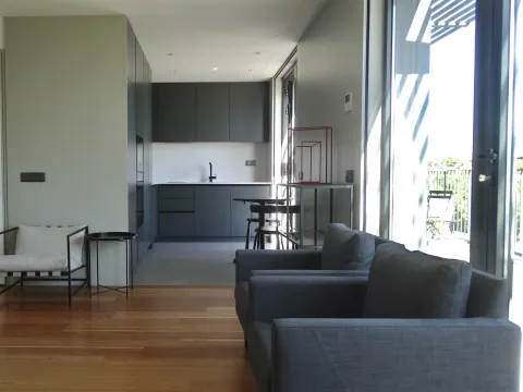 Apartamento T0 com terraço, Condomínio exclusivo junto Norteshopping