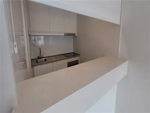Apartamento T1 com varanda, Foz do Douro