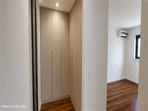 3-Zimmer-Wohnung mit Terrasse, Garage für 2 Autos und hervorragender Lage direkt neben dem Bessa-Sta