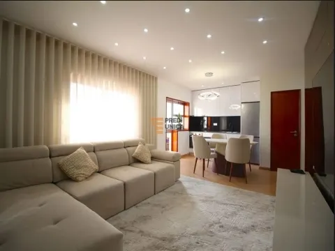 T2+1 Renovado em Ermesinde