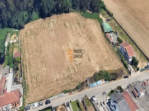 Terreno Urb. 10 Moradias