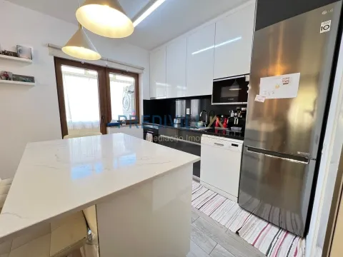 Zweifamilienhaus 2 Schlafzimmer