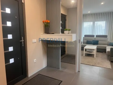 Casa Indipendente 5 Vani +1