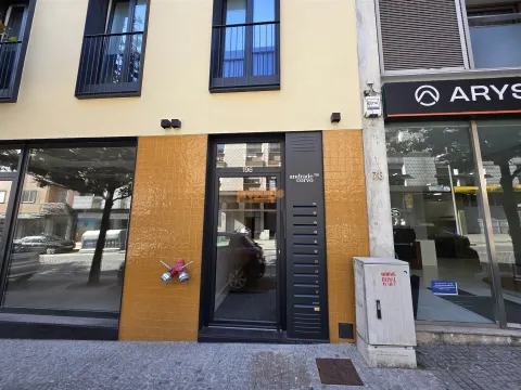 Apartamento T1+1