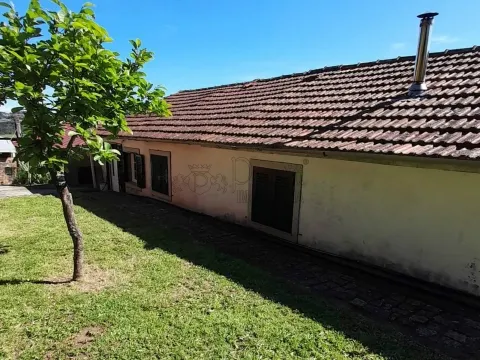 Casa de 2 dormitorios en Borba de Godim, Felgueiras