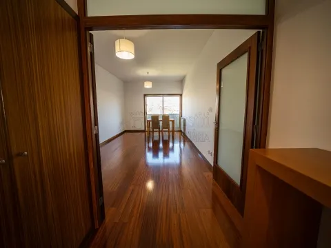 2 bedroom apartment for rent next to Guimarães Shopping Center