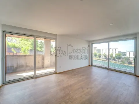 Appartamento con 2 camere da letto in affitto a Guimarães