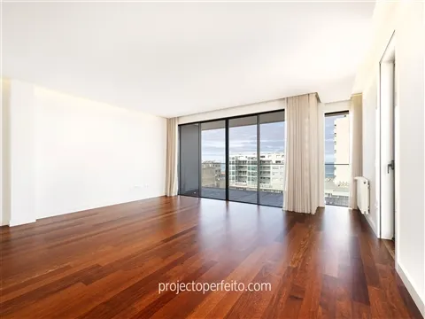 Apartamento T4