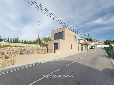 Moradia T4