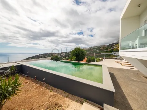 Villa Contemporaine 3 Chambres avec Piscine - Ponta do Sol, Madère