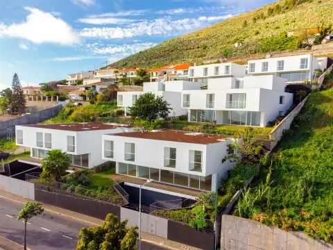 Moradia E &#124; Casas Brancas, São Martinho, Funchal