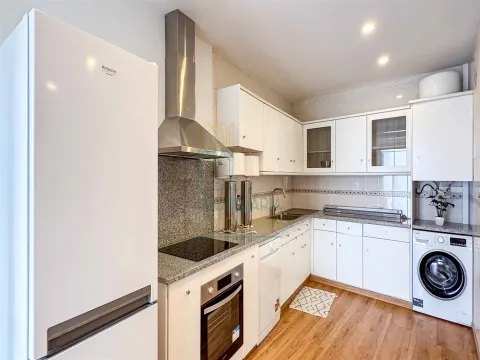 Apartamento T2 + 1 no Centro de Caldas da Rainha