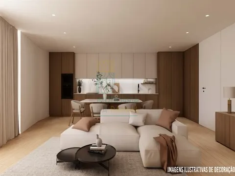 Apartamento T4 na Praia de São Martinho do Porto