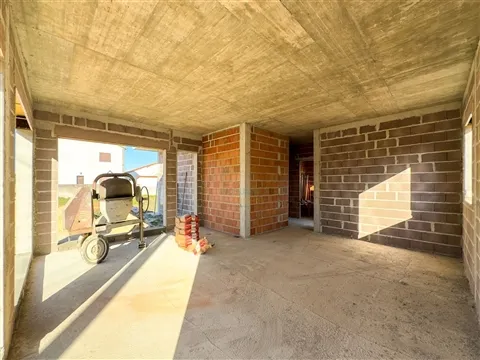 Moradia T3 Térrea com Piscina – Junto a São Martinho do Porto