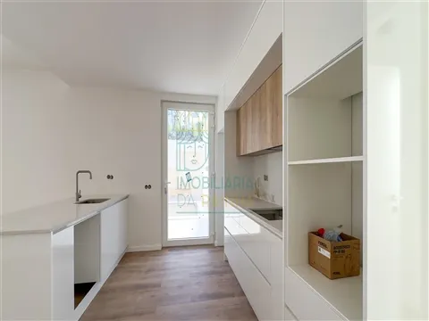 4-Bedroom Villa with Pool & Garage | Caldas da Rainha & Óbidos
