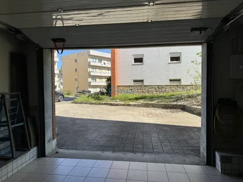 Armazém  em Lordelo