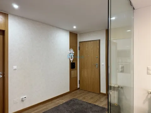 T3 Remodelado com Grande Terraço – Oportunidade Única!