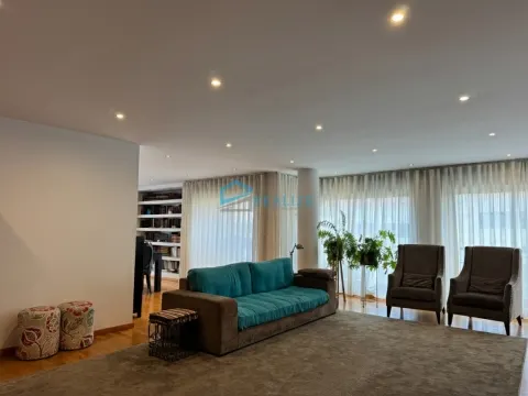 Appartement 5 Chambre(s)